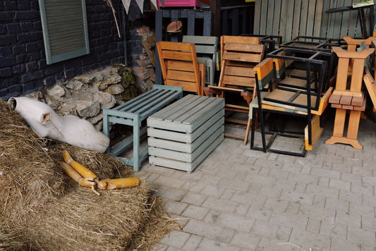 Outdoor storage mistakes in Saudi climate